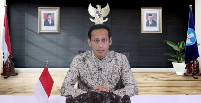 Mendikbud RI, Nadiem Makarim menyatakan penggunaan bahasa daerah penting dalam edikasi tentang Covid-19.