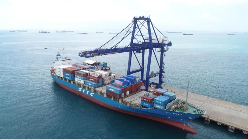 Mengawali Triwulan pertama di Tahun 2024, Badan Usaha Pelabuhan BP Batam mencatatkan arus bongkar muat peti kemas sebesar 156 Ribu TEUs atau tumbuh 8 persen dibandingkan realisasi di periode yang sama Tahun 2023. 