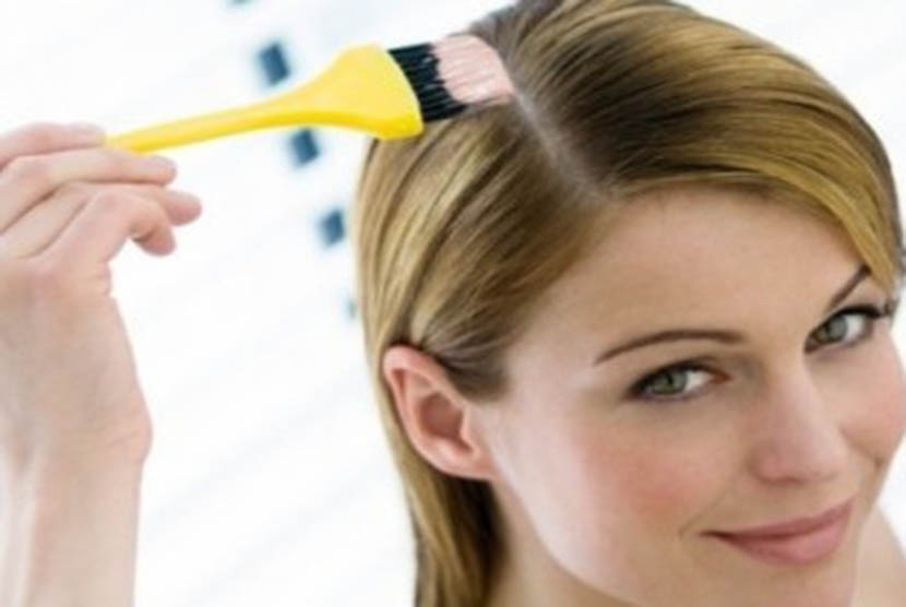 Bahan kimia di pewarna rambut meningkatkan risiko kanker pada ibu hamil. (Ilustrasi)