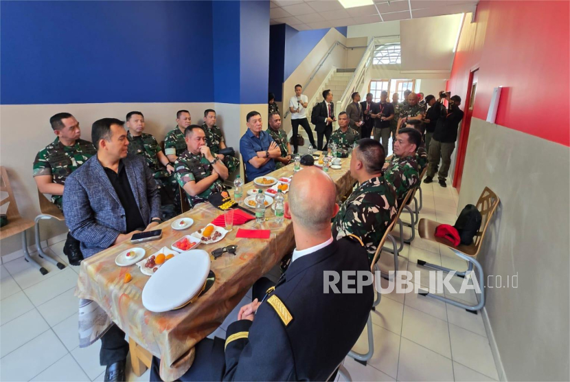 Menhan Sjafrie Semangati Kontingen Satgas Patriot II Jelang Bastille Day di Paris