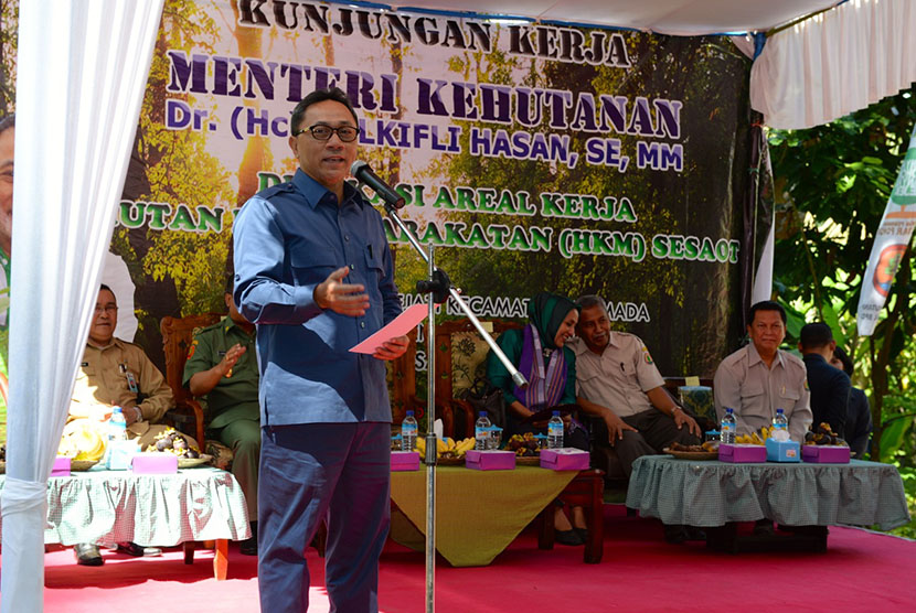 Menhut saat kunjungan kerja ke Sasaot, Mataram