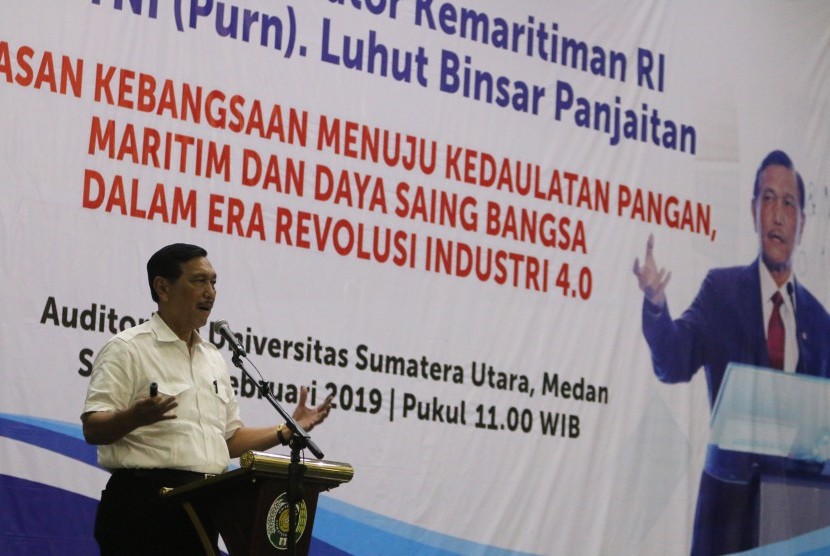 Menko Bidang Kemaritiman Luhut Binsar Pandjaitan menyampaikan Kuliah Umum, di Universitas Sumatera Utara, Medan, Senin (18/2/2019).