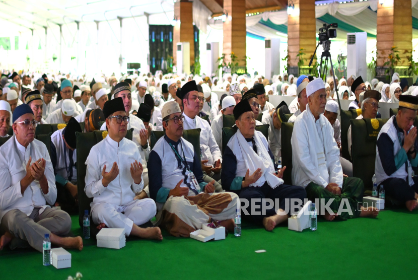 Menko Muhaimin Iskandar menghadiri acara Tarekat Naqsyabandiyah Khalidiyah.