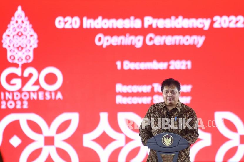 Menko Perekonomian Airlangga Hartarto menyampaikan sambutan saat Opening Ceremony Presidensi G20 Indonesia 2022 di Jakarta, Rabu (1/12/2021). Presidensi G20 Indonesia dimulai pada 1 Desember 2021 hingga 30 November 2022 dengan mengusung tema Recover Together, Recover Stronger. 