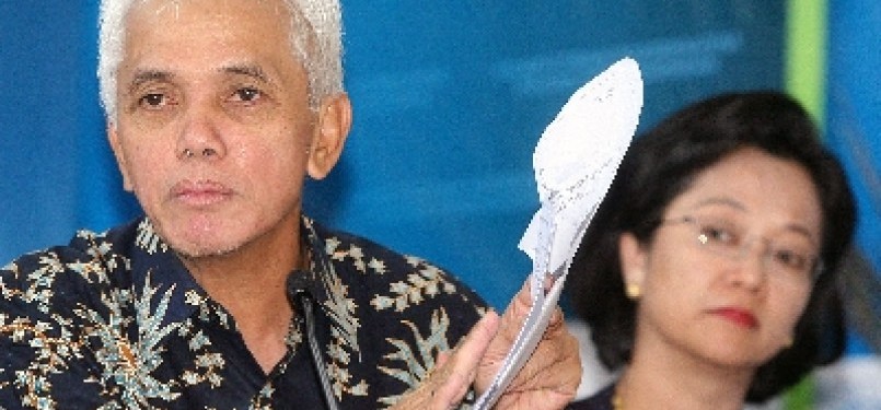 Menko Perekonomian sekaligus Ketua Umum PAN, Hatta Rajasa (kiri).