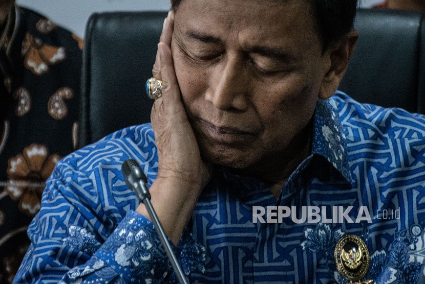 Menko Polhukam Wiranto seusai memberikan keterangan pers terkait klarifikasi pernyataan tentang gempa Maluku, di Media Center Kantor Kemenko Polhukam, Jakarta, Jumat (4/10/2019).