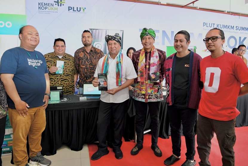 MenKopUKM, Teten Masduki, pada acara PLUT KUMKM Summit 2024 di Malang Creative Center (MCC), Kota Malang, Jawa Timur, Jumat (26/4).