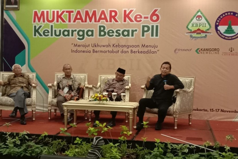 Meno PMK, Muhadjir Efendy, berbicara di Forum Muktamar KB PII di Yogyakarta (15/11).