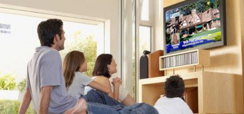 6 Dampak Buruk Anak Terlalu Lama Menonton TV  1 