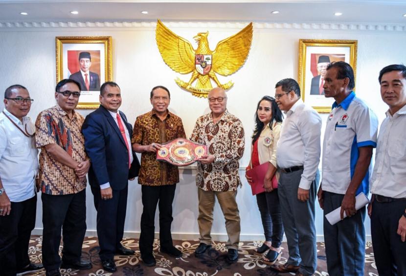 Menpora Zainudin Amali menerima kunjungan dari Yayasan Universitas Prof. Dr. Moestopo dan FTPI.