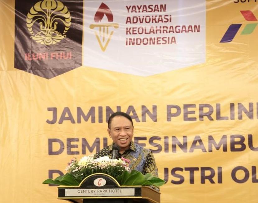 Menpora Zainudin Amali saat membuka diskusi panel mengenai Jaminan Perlindungan Atlet demi Kesinambungan Prestasi dan Kemajuan Industri Olahraga Nasional di Jakarta, Rabu (7/12/2022). 