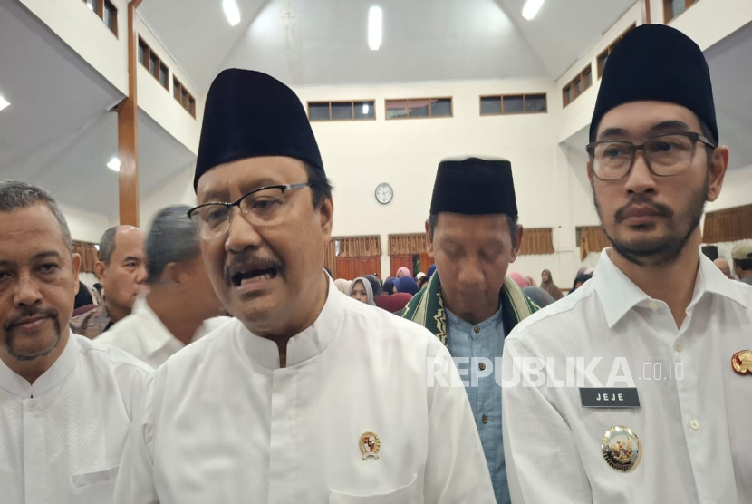 Mensos RI, Saifullah Yusuf alias Gus Ipul. Dia Menyebutkan Sekolah Rakyat yang Digagas Presiden RI Prabowo Subianto akan Dimulai Tahun Ini