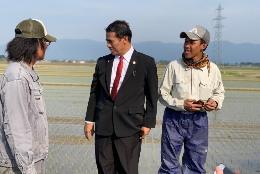 Mentan Amran Sulaiman bersama petani Jepang