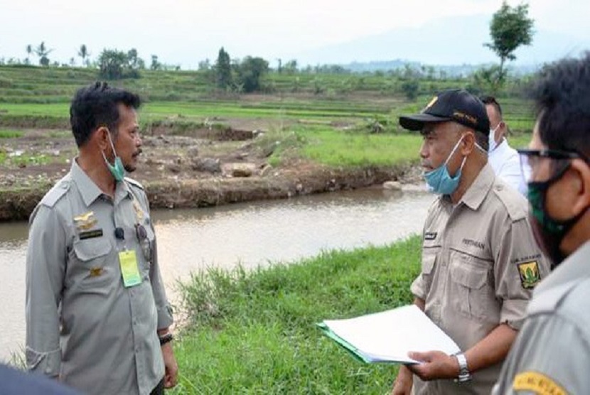 Mentan Syahrul Yasin Limpo berkoordinasi dengan pemerintah daerah. Hal itu untuk meningkatkan pemanfaatan lahan irigasi bagi kepentingan petani sehingga meningkatkan produktivitas pertanian.