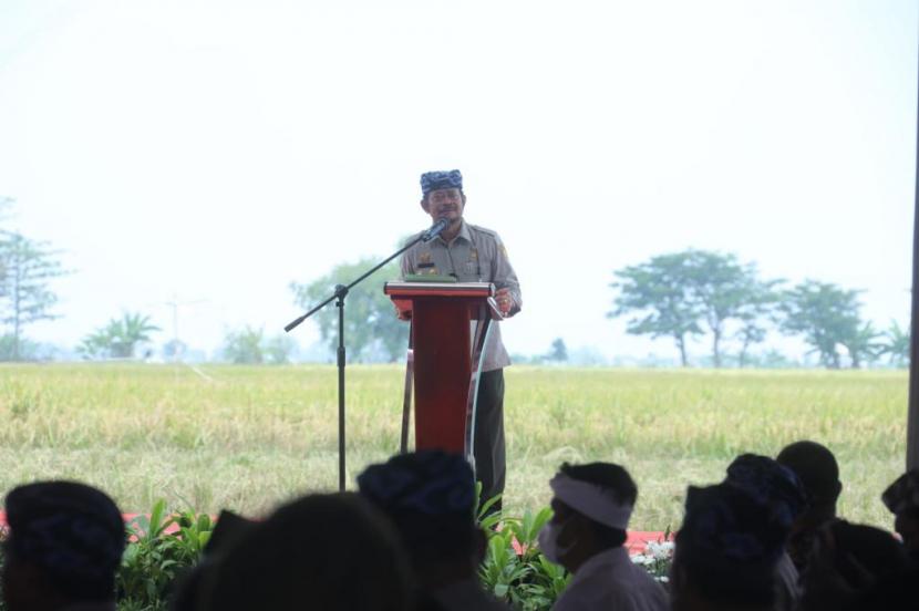 Mentan Syahrul Yasin Limpo saat menghadiri peringatan Hari Pangan Sedunia ke-41, di Desa Jagapura Wetan, Kecamatan Gegesik, Kabupaten Cirebon, Senin (25/10).