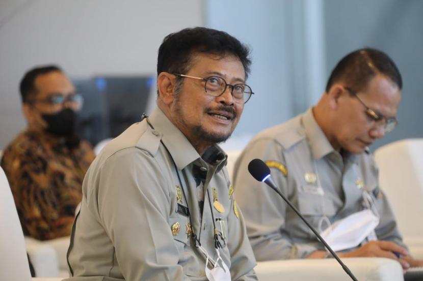  Menteri Pertanian Syahrul Yasin Limpo (Mentan SYL) mengajak Perbankan, khususnya jajaran Bank Milik Negara seperti Bank Negara Indonesia (BNI), untuk memperkuat cakupan kerjanya dalam membangun sektor pertanian Indonesia.
