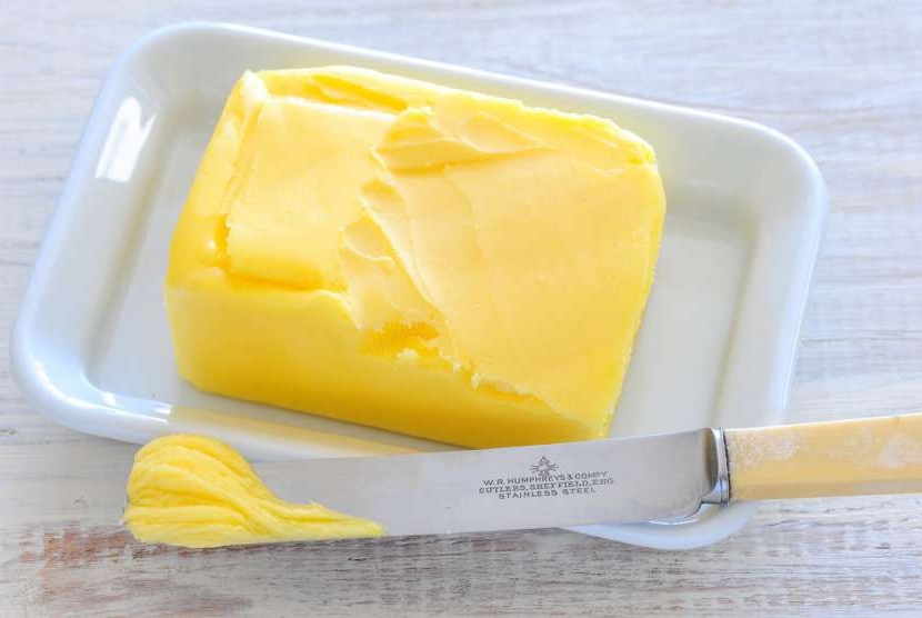 Mentega kerap dianggap lebih baik bagi kesehatan dibandingkan margarin.