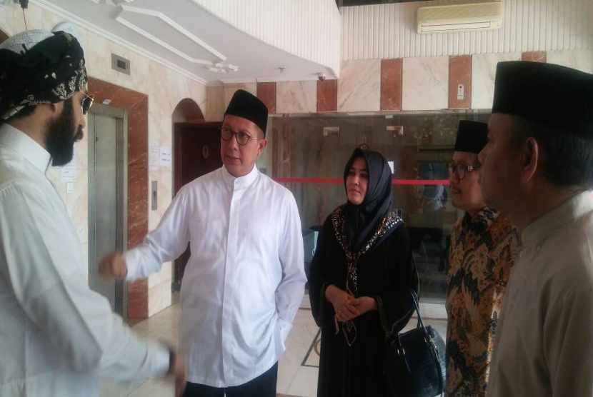 Menteri Agama Lukman Hakim Saifuddin meninjau kesiapan pemondokan jamaah haji di Madinah, Ahad (18/6). 