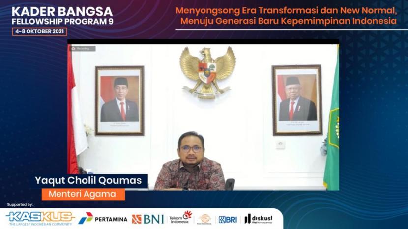 Menteri Agama (Menag) Yaqut Cholil Qoumas alias Gus Yaqut mengisi materi pemimpin muda Kader Bangsa Fellowship Program (KBFP) Angkatan 9 secara daring di Jakarta, Kamis (7/10). 