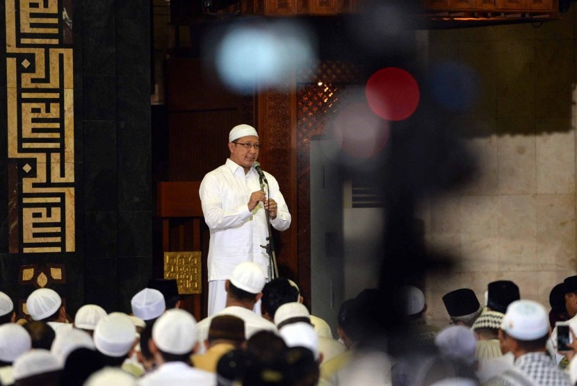 Menteri Agama. Menteri Agama Lukman Hakim Saifuddin memberikan sambutan saat Dzikir Nasional 2015 di Masjid At-Tin, Jakarta, Kamis (31/1). 