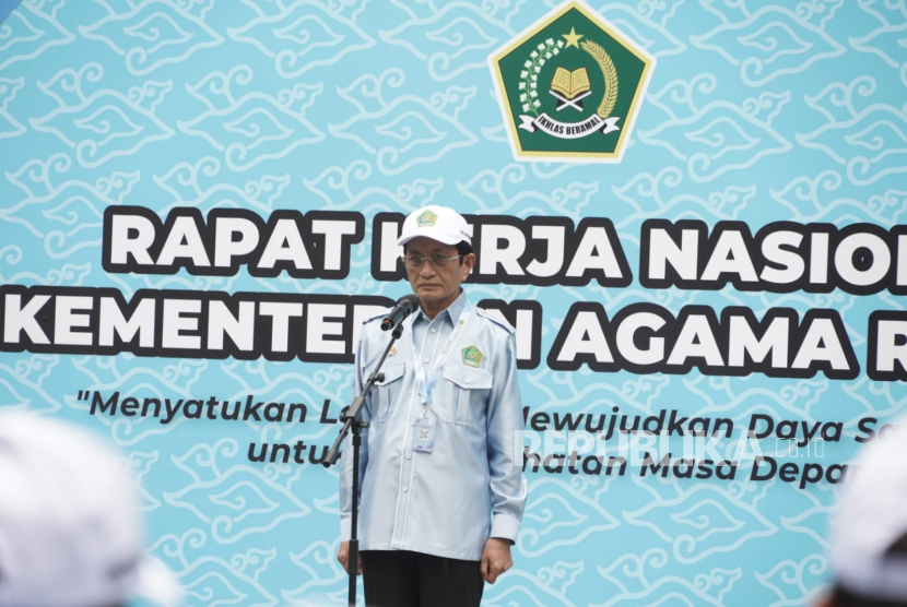 Menteri Agama Nasaruddin Umar saat menggelar Rapat Kerja Nasional (Rakernas) pada 15-17 November 2024 di Bogor, Jawa Barat, Jumat (15/11/2024). 