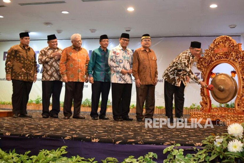 Menteri Agama RI Lukman Hakim Saifuddin dan Ketua Baznas Prof Bambang Sudibyo serta jajaannya membuka Rakernas Baznas tahun 2018 di Grand Inna Bali Beach Hotel, Denpasar, Provinsi Bali, Rabu (21/3).