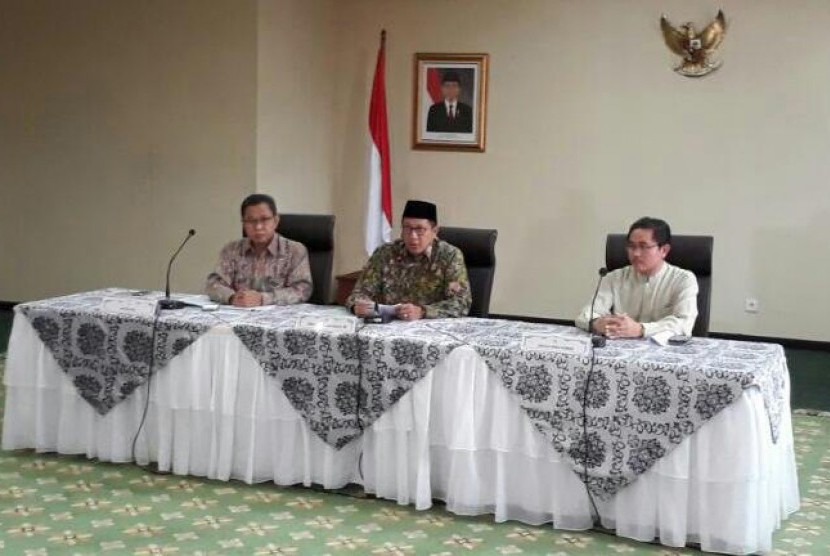 Menteri Agama RI Lukman Hakim Saifuddin kepada Republika.co.id saat Konferensi Pers BPIH 2017 dan Persiapan Penyelenggaraan Haji, Jumat (7/4).