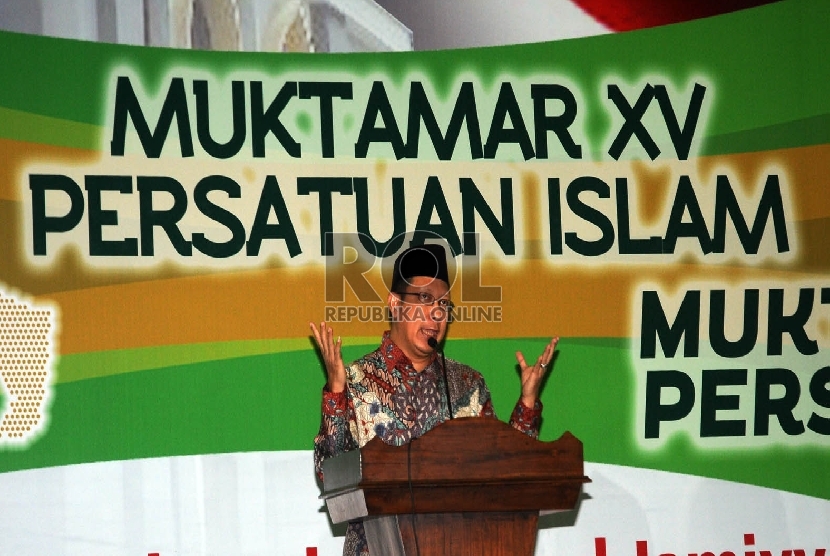 Menteri Agama RI Lukman Hakim Saifudin memberikan arahannya pada acara penutupan Muktamar Persis ke XV di Jakarta, Senin (23/11).