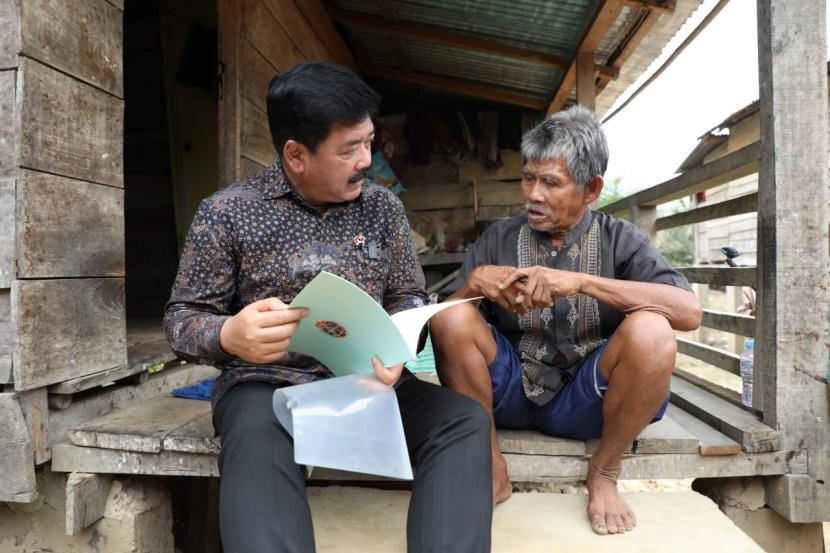 Menteri Agraria dan Tata Ruang/Kepala Badan Pertanahan Nasional (ATR/BPN), Hadi Tjahjanto mengunjungi Kabupaten Musi Rawas Utara, Provinsi Sumatra Selatan, pada Kamis (07/09/2023). 