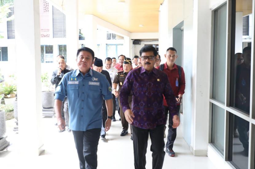 Menteri ATR/BPN Hadi Tjahjanto mendeklarasikan Kota Madiun sebagai Kota Lengkap.