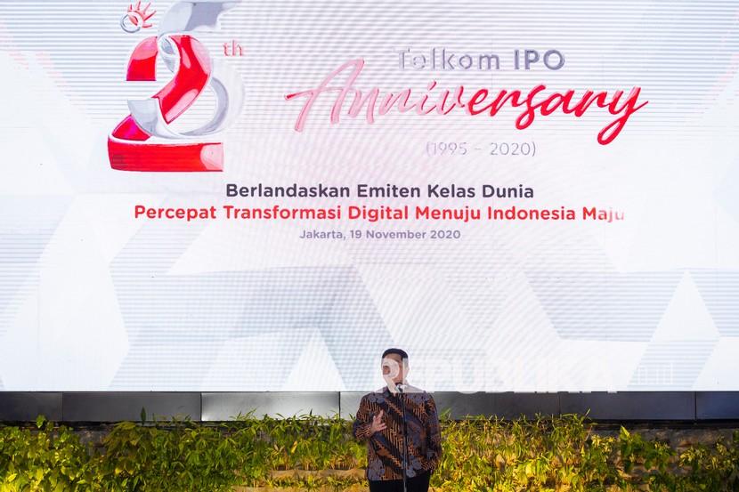 Menteri Badan Usaha Milik Negara (BUMN) Erick Thohir menyampaikan kata sambutan pada Peringatan 25 Tahun Initial Public Offering (IPO) Telkom di Jakarta, Kamis (19/11/2020). PT Telekomunikasi Indonesia (Persero) Tbk. atau Telkom menggelar peringatan 25 tahun IPO sejak menjadi perusahaan terbuka pada November 1995 dimana saham Telkom setiap tahun rata-rata naik lebih dari 10 persen.