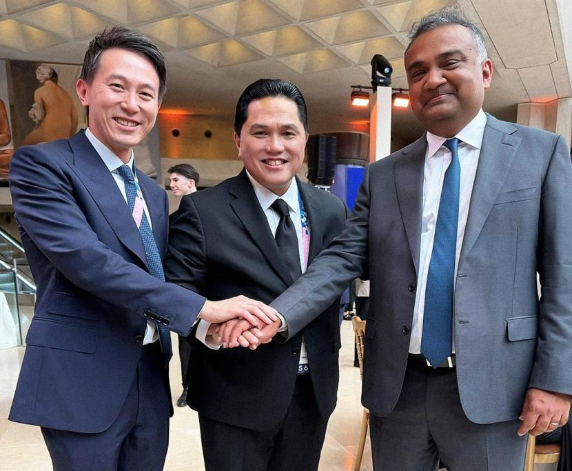 SOE Minister Erick Thohir meets Tiktok CEO Shou Zi Chew and Youtube CEO Neal Mohan.