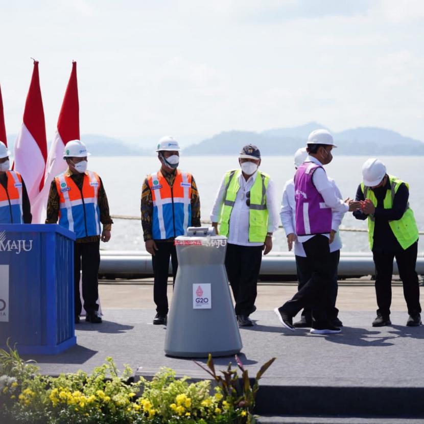 Menteri BUMN Erick Thohir dalam peresmian Terminal Kijing Pelabuhan Pontianak di Kabupaten Mempawah, Provinsi Kalimantan Barat (Kalbar), Selasa (9/8/2022).