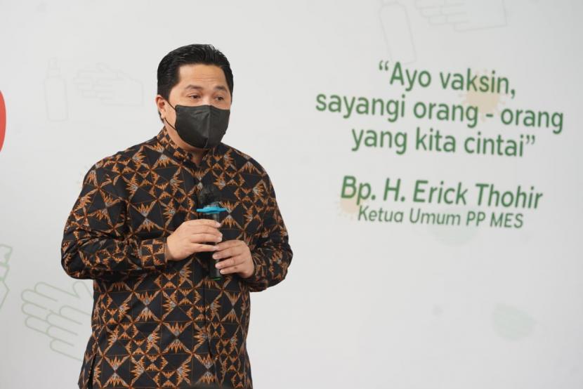 Menteri BUMN Erick Thohir mengunjungi Sentra Vaksinasi Enesis di Jakarta International Equestrian Park, Jakarta Timur, Rabu (7/7) lalu. (ilustrasi)