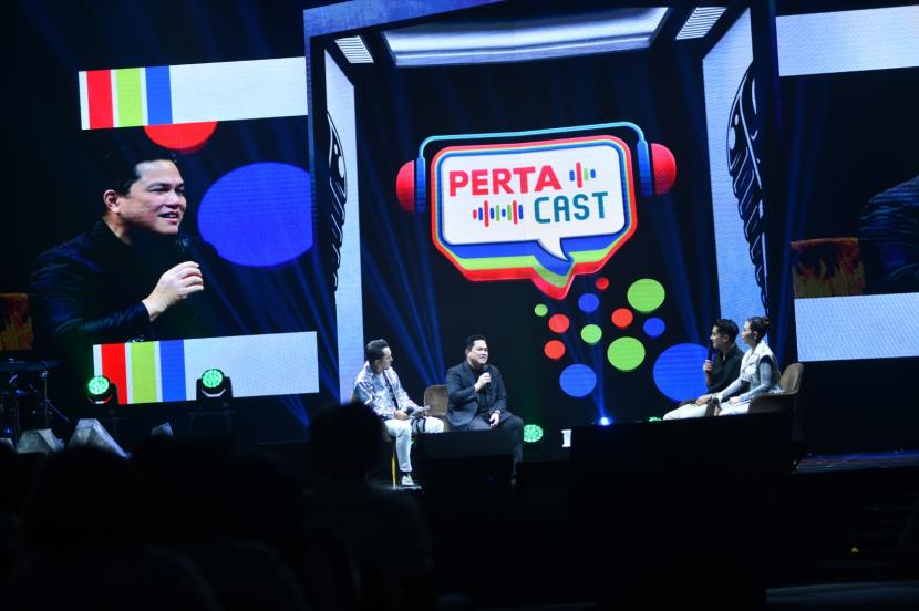 Menteri BUMN Erick Thohir menjadi narasumber PertaCast dalam acara Pertamina AKHLAK Fest 2024 Istora Senayan, Jakarta, Selasa (9/7/2024).