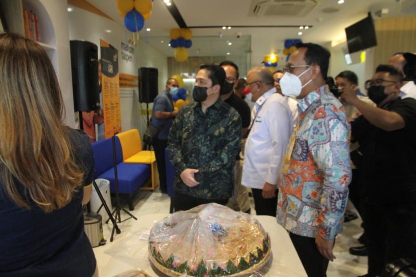 Menteri BUMN Erick Thohir meresmikan Kantor Cabang Pembantu (KCP) Jakarta Asabri Mandiri Taspen yang terletak di Kantor Pusat PT Asabri (Persero).