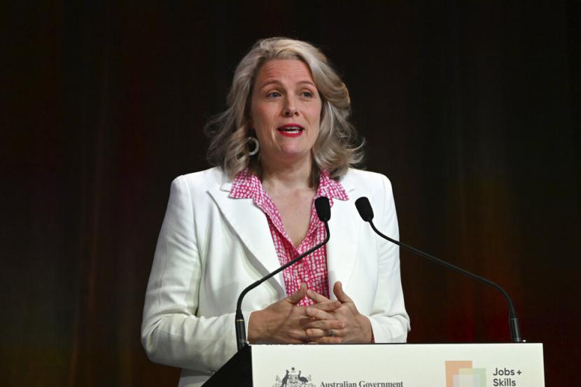 Menteri Dalam Negeri Australia Clare O