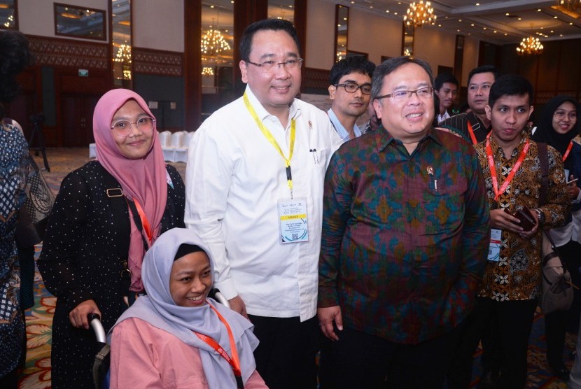 Menteri Desa PDT dan Transmigrasi Eko Putro Sandjojo menjadi pembicara dalam Plenary Indonesia Development Forum 2019 bertema Mission Possible, Seizing the Opportunities of Future Work to Drive Inclusive Growth di Jakarta, Selasa (23/7).