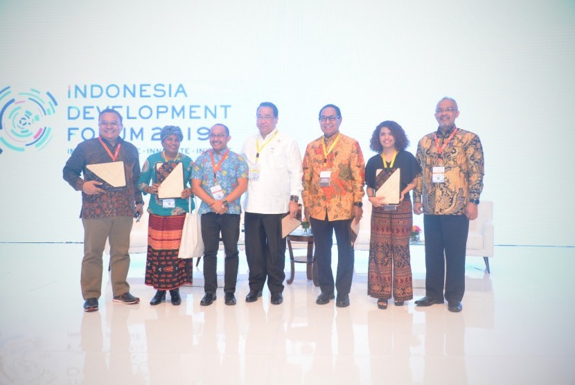 Menteri Desa PDT dan Transmigrasi Eko Putro Sandjojo menjadi pembicara dalam Plenary Indonesia Development Forum 2019 bertema Mission Possible, Seizing the Opportunities of Future Work to Drive Inclusive Growth di Jakarta, Selasa (23/7).