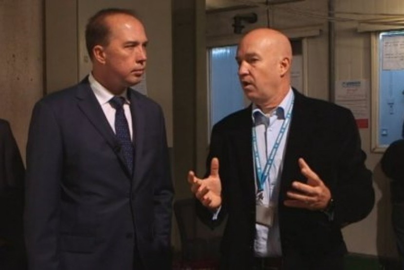 Menteri Imigrasi Australia, Peter Dutton, dengan Andrew Harper dari UNHCR di Yordania, September 2015.