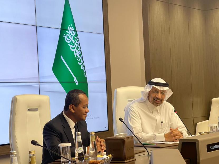 Menteri Investasi Bahlil Lahadalia bertemu Menteri Investasi Arab Saudi Khalid A Al Falih di Riyadh Arab Saudi, pada Kamis (11/5/2023).  