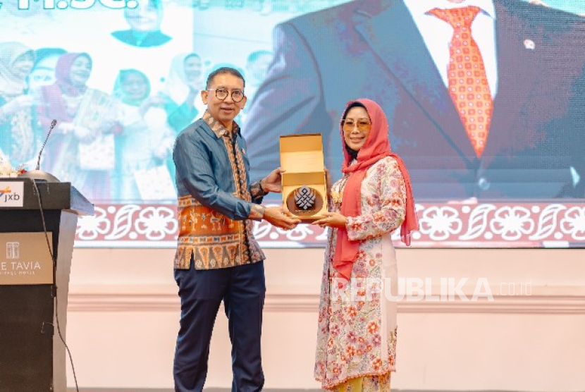 Menteri Kebudayaan Fadli Zon dalam Lestari Berbudaya, Bangga berbahasa: Kiprah Forhati untuk Indonesia. Kegiatan ini digelar dalam rangka memperingati Bulan Bahasa dan Sastra Indonesia 2025 yang bertepatan setiap Oktober.