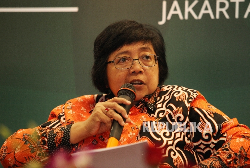 Menteri Kehutanan dan Lingkungan Hidup Siti Nurbaya