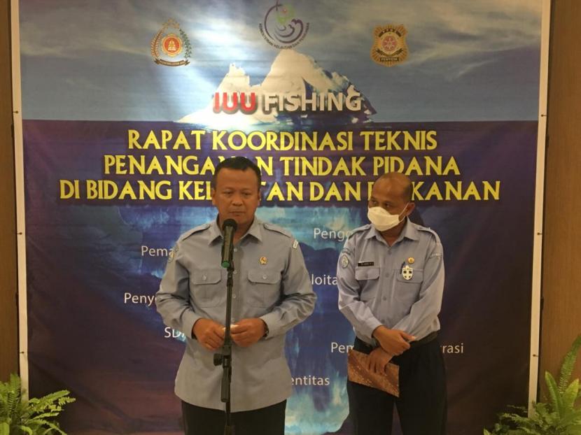 Menteri Kelautan dan Perikanan, Edhy Prabowo. Menteri Kelautan dan Perikanan Edhy Prabowo mendukung rencana pengembangan kawasan industri perikanan, budidaya, dan wisata bahari di Kota Baubau, Sulawesi Tenggara. 