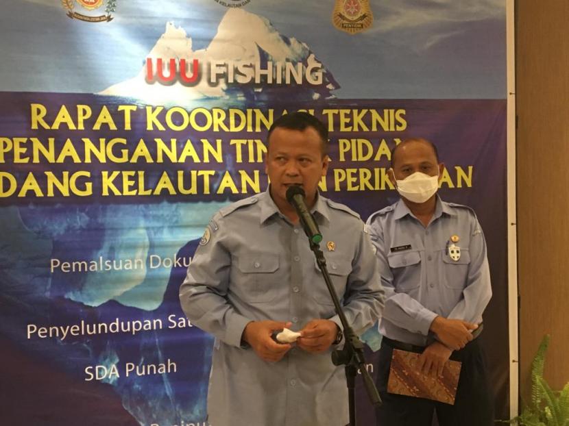 Menteri Kelautan dan Perikanan, Edhy Prabowo usai rapat koordinasi teknis (Rakornis) penanganan tindak pidana di bidang kelautan dan perikanan (TPKP) di Atria Hotel, Tangerang