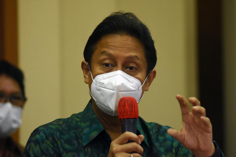 Menteri Kesehatan RI Budi Gunadi Sadikin mengatakan akan memenuhi kebutuhan dokter spesialis di setiap rumah sakit umum daerah (RSUD). Pemenuhan dokter spesialis di RSUD merupakan bagian dari transformasi layanan rujukan yang akan dimulai dengan tiga penyakit penyebab kematian paling tinggi di Indonesia yaitu penyakit jantung, stroke, dan kanker.