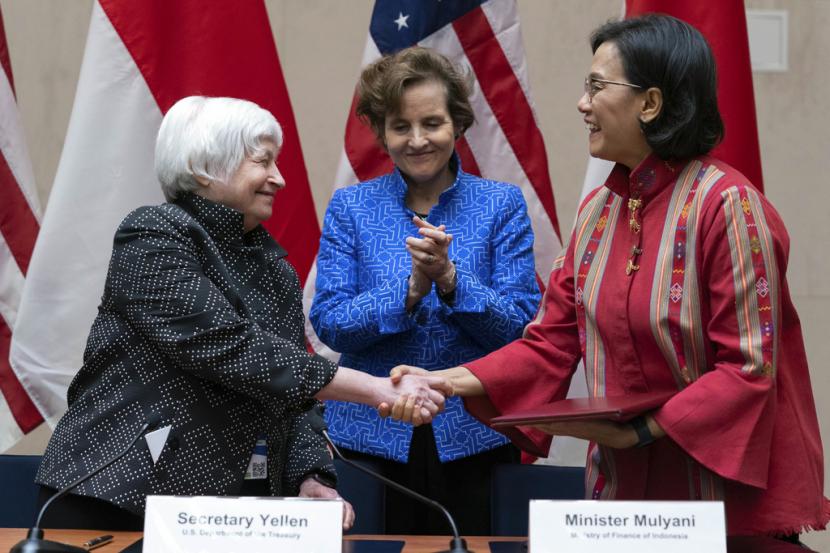 Menteri Keuangan AS Janet Yellen dan Menteri Keuangan Indonesia Sri Mulyani Indrawati menandatangani perjanjian 5 tahun antara Millennium Challenge Corporation atau MCC dan Pemerintah Indonesia.