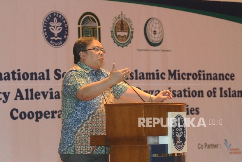 Menteri Keuangan Bambang Brodjonegoro berbicara dalam seminar Intenasional di Institut Pertanian Bogor, Jawa Barat, Sabtu (14/5)