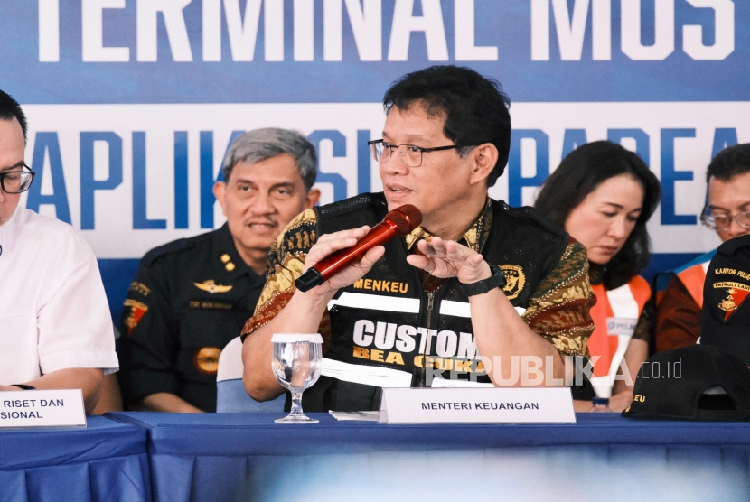 Bea Cukai Resmikan Alat Pemindai Peti Kemas, Bisa Deteksi Radioaktif