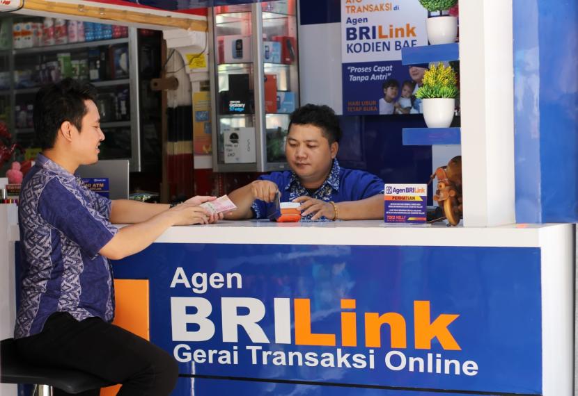 Menteri Keuangan Sri Mulyani meminta AgenBRILink bisa meningkatkan akses pembiayaan kepada 29 juta orang yang masih belum terjamah.